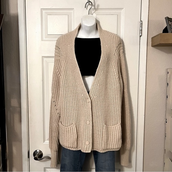 MM&CO. Thick Cable Knit Beige & Dk Gray Button Down V Neck Cardigan Sweater M - Picture 2 of 7